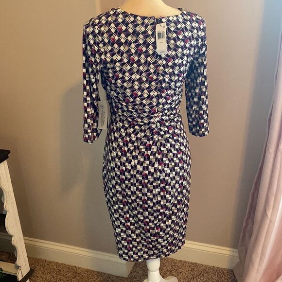 NWT NYDJ Dress with Lift Tuck Technology (size 6) - Picture 4 of 8
